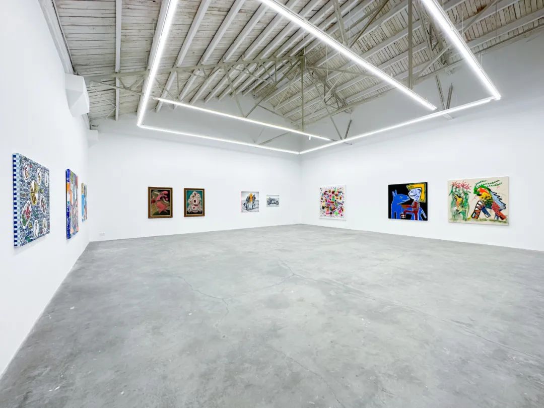 Exhibition View 4